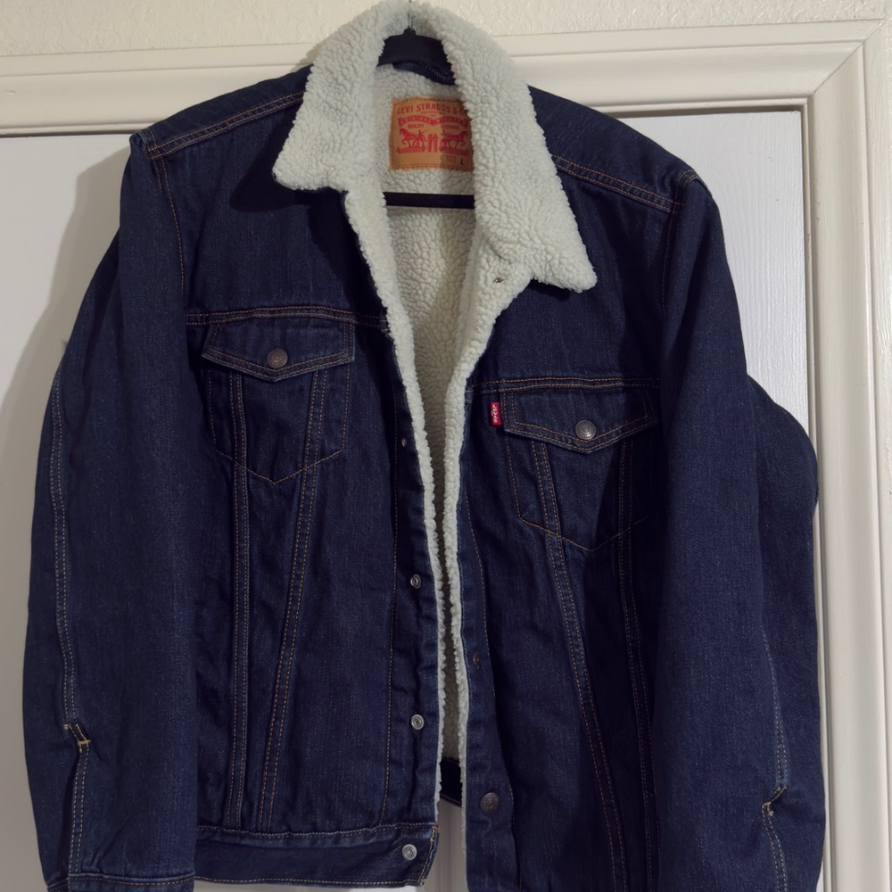 Levi's Men's Dark Blue Sherpa Lined Jacket